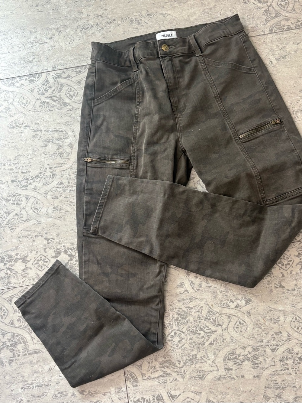 Pistola Hannah Cargo Jeans Black Camo Stretch Size 29